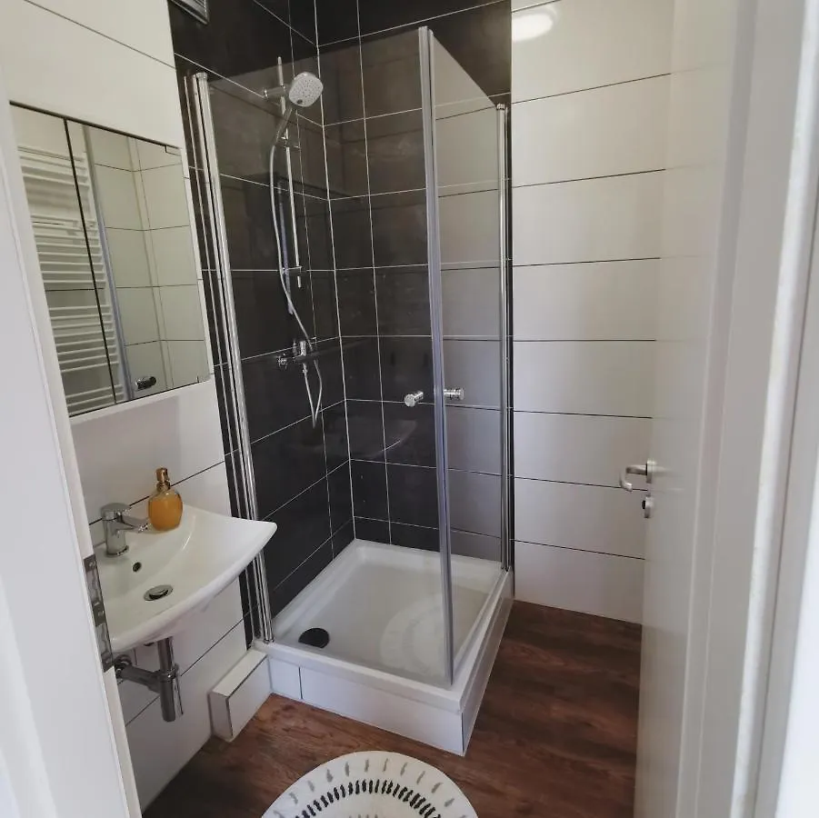 Casa Pineapple - Zentral - Sbahn - Netflix - Unique Lejlighed Mettingen  Mettingen (Baden-Wurttemberg)
